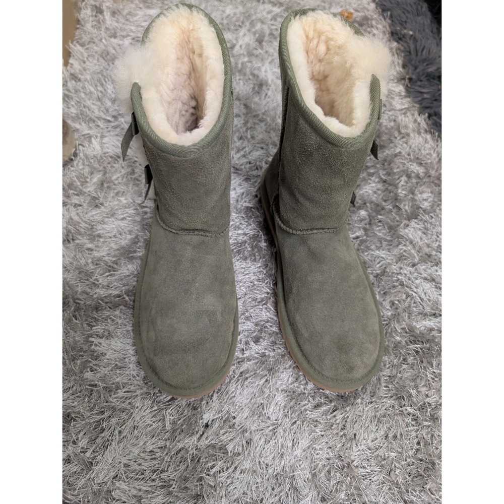 Koolaburra by UGG Victoria Short Boots Sage Green Suede Bows 1015874 Womens 9